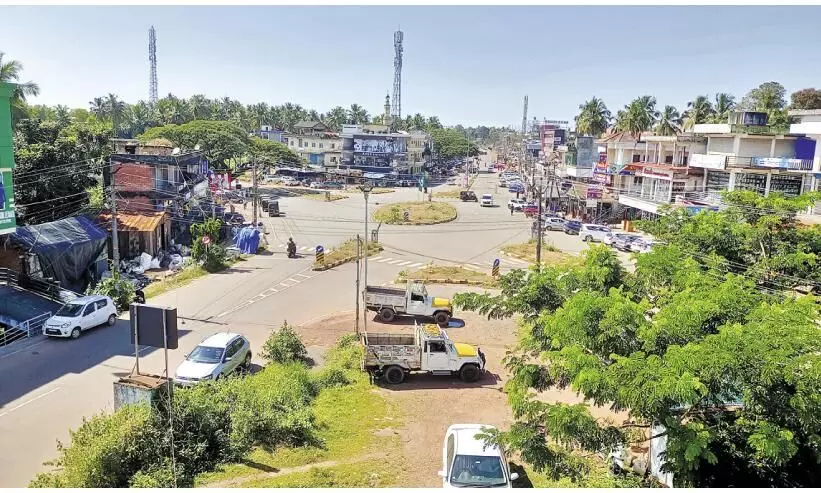 ചെർക്കള നിവാസികൾ പറയുന്നു; ഞങ്ങൾക്ക് മേൽപാലം വേണ്ട ചെർക്കള നിവാസികൾ പറയുന്നു; ഞങ്ങൾക്ക് മേൽപാലം വേണ്ട