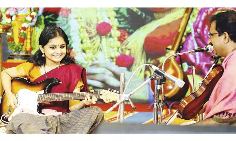 ചെമ്പൈ നാദാര്‍ച്ചനയുമായി അമ്മയും മകളും