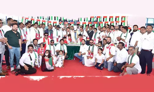 ദേ​ശീ​യ ദി​നം ആ​ഘോ​ഷി​ച്ച്​ ​െഎ.​പി.​എ