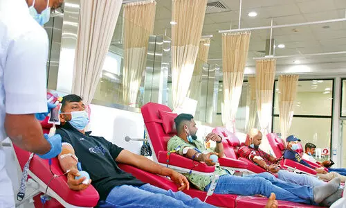 പുനീത് രാജ്കുമാർ സ്മാരക രക്തദാന ക്യാമ്പ് നടത്തി പുനീത് രാജ്കുമാർ സ്മാരക രക്തദാന ക്യാമ്പ് നടത്തി