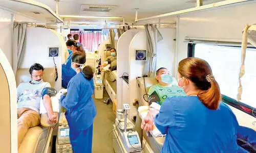 കെ​യ​ർ ആ​ൻ​ഡ്​​ ക്യു​വ​ർ ര​ക്​​ത​ദാ​ന ക്യാ​മ്പ്​