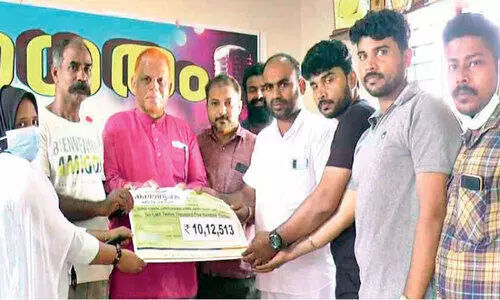 വൃ​ക്ക​രോ​ഗി​ക​ൾക്കായി പാ​ട്ടു​പാ​ടി ശേ​ഖ​രി​ച്ച​ത് 10 ല​ക്ഷം