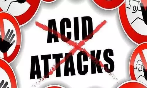 കാമുകൻ വിവാഹിതൻ; മുഖത്ത്​ ആസിഡ്​ ഒഴിച്ച്​ പ്രതികാരം ചെയ്​ത്​ യുവതി