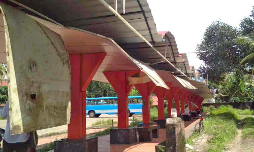 43 ലക്ഷത്തിന് മോടിപിടിപ്പിച്ച ബസ്​സ്​റ്റാൻഡ്​​ ആർക്കും വേണ്ടാത്ത നിലയിൽ
