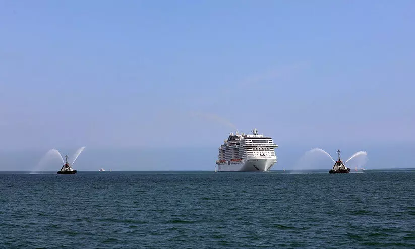 വിർടോസ നങ്കൂരമിട്ടു; ക്രൂയിസ്​ സീസണിന്​ തുടക്കം