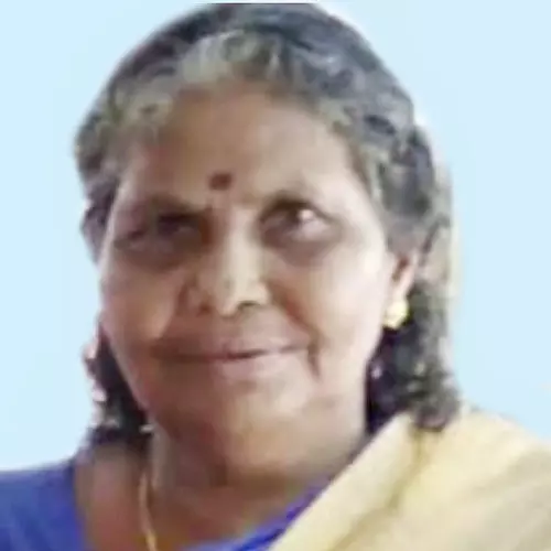 ര​ത്‌​ന​മ്മ