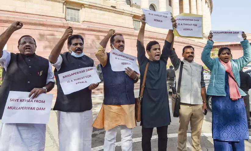 മു​ല്ല​പ്പെ​രി​യാ​ർ: പാർലമെൻറിൽ അ​ടി​യ​ന്ത​ര പ്ര​മേ​യ​ത്തി​ന് നോ​ട്ടീ​സ് ന​ൽ​കി കേ​ര​ള എം.​പി​മാ​ർ