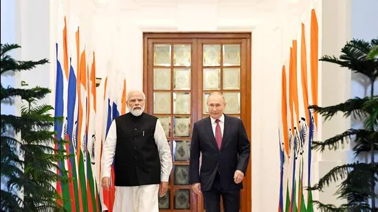 ഇന്ത്യ വൻ ശക്​തിയെന്ന് പുടിൻ; വെല്ലുവിളികൾക്കിടയിലും റഷ്യയുമായുള്ള സൗഹൃദം സ്ഥിരതയാർന്നതെന്ന്​ മോദി