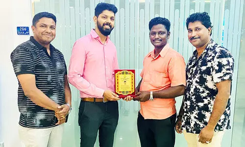 രാ​ജേ​ഷ് മ​രി​യാ​പു​ര​ത്തി​ന് ഐ.വൈ.സി യാ​ത്ര​യ​യ​പ്പ് ന​ല്‍കി