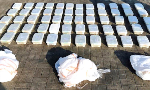 60 കി​േ​ലാ മ​യ​ക്കു​മ​രു​ന്നു​മാ​യി ര​ണ്ട്​ വി​ദേ​ശി​ക​ൾ പി​ടി​യി​ൽ