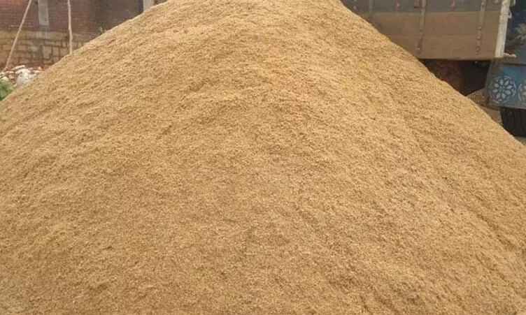 ആറുകോടിയുടെ മണൽ കാണാതായ സംഭവം: ഉദ്യോഗസ്ഥർ പ്രതിക്കൂട്ടിൽ ആറുകോടിയുടെ മണൽ കാണാതായ സംഭവം: ഉദ്യോഗസ്ഥർ പ്രതിക്കൂട്ടിൽ