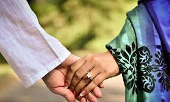 മക്കളെ ഉപേക്ഷിച്ച് കാമുകനൊപ്പം പോയ യുവതി പിടിയിൽ മക്കളെ ഉപേക്ഷിച്ച് കാമുകനൊപ്പം പോയ യുവതി പിടിയിൽ