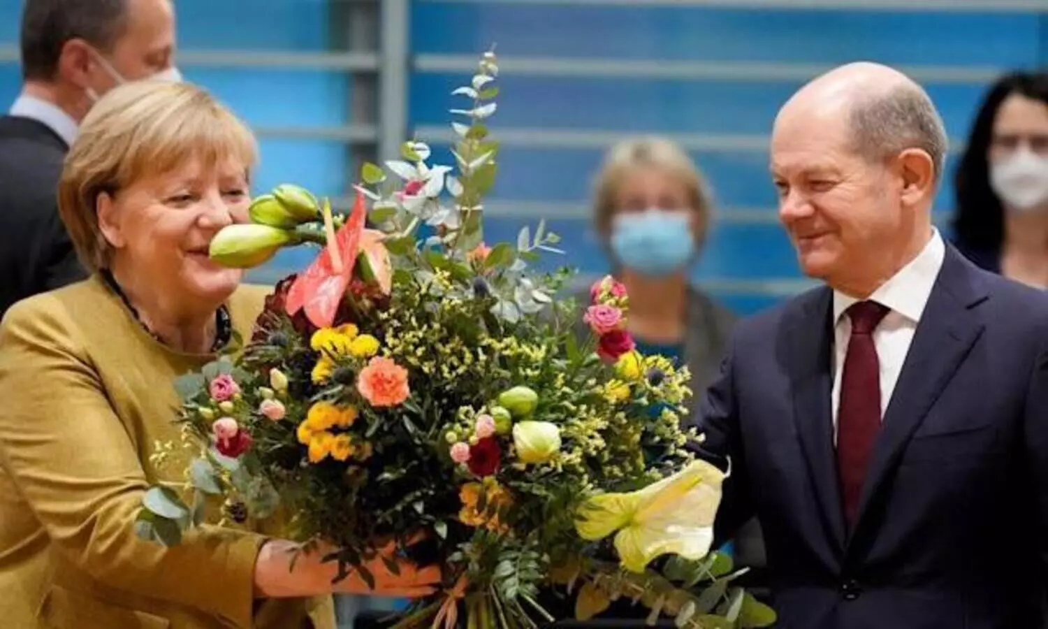 മെ​ർ​ക​ൽ പ​ടി​യി​റ​ങ്ങി; ജ​ർ​മ​നി​യെ ഇ​നി ഒല​ഫ്​ ഷോൾ​സ്​ ന​യി​ക്കും