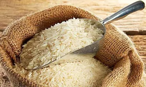 പ്രഥമാധ്യാപകർ നടക്കുകയാണ്; ത്രാസ്​ തേടി