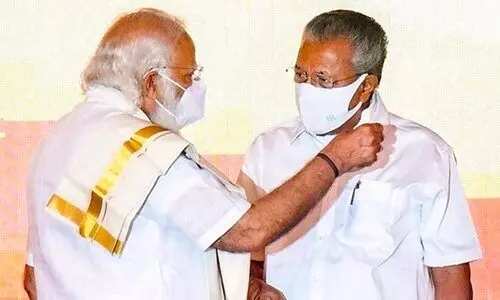 സിൽവർ ലൈൻ: അനുമതിക്കായി പ്രധാനമന്ത്രിക്ക് കത്തെഴുതി മുഖ്യമന്ത്രി സിൽവർ ലൈൻ: അനുമതിക്കായി പ്രധാനമന്ത്രിക്ക് കത്തെഴുതി മുഖ്യമന്ത്രി