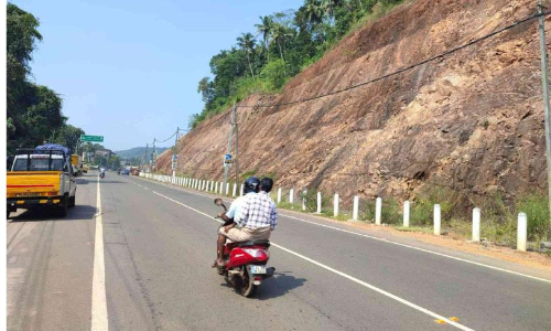 ഇരിട്ടി കുന്നിടിച്ചിലിന് പരിഹാരമില്ല