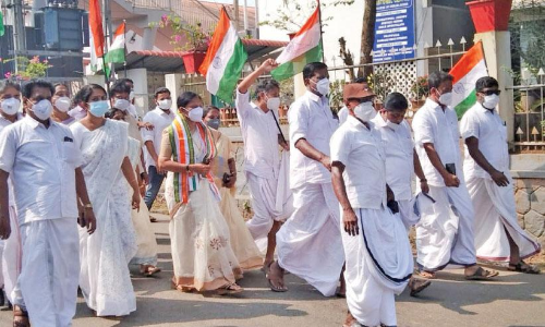 തൃശൂർ: തദ്ദേശ ഉപതെരഞ്ഞെടുപ്പിൽ യു.ഡി.എഫിന് നേട്ടം