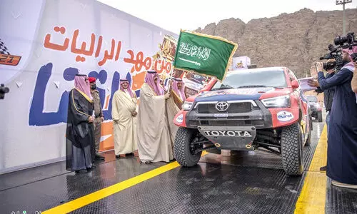 ടൊ​യോ​ട്ട മോ​​ട്ടോ​ർ റാ​ലി​ക്ക്​ തു​ട​ക്കം