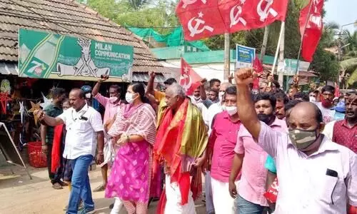 ത​ദ്ദേ​ശ ഉ​പ​തെ​ര​ഞ്ഞെ​ടു​പ്പ്​ ഇ​ട​തു​മു​ന്ന​ണി തൂ​ത്തു​വാ​രി​: നാലു സീറ്റും എൽ.ഡി.എഫിന്