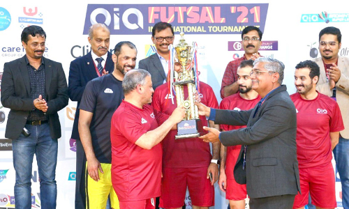 പ്ര​ദ​ർ​ശ​ന മ​ത്സ​ര​ത്തി​ൽ ഖ​ത്ത​ർ ജേ​താ​ക്ക​ൾ