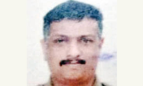 കാളക്കൂറ്റൻ സ്‌കൂട്ടറിൽ ഇടിച്ചു; എ.എസ്.ഐ മരിച്ചു