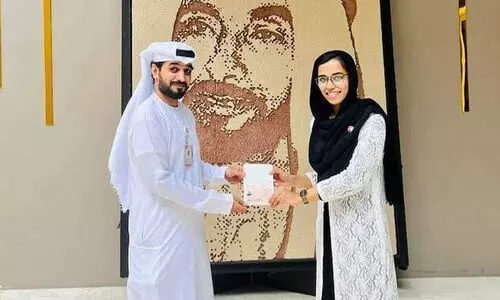 യു.എ.ഇ യൂനിവേഴ്സിറ്റിയിൽ നിന്ന് ഡോക്ടറേറ്റ്; പിറകെയെത്തിയത് ഗോൾഡൻ വിസ യു.എ.ഇ യൂനിവേഴ്സിറ്റിയിൽ നിന്ന് ഡോക്ടറേറ്റ്; പിറകെയെത്തിയത് ഗോൾഡൻ വിസ