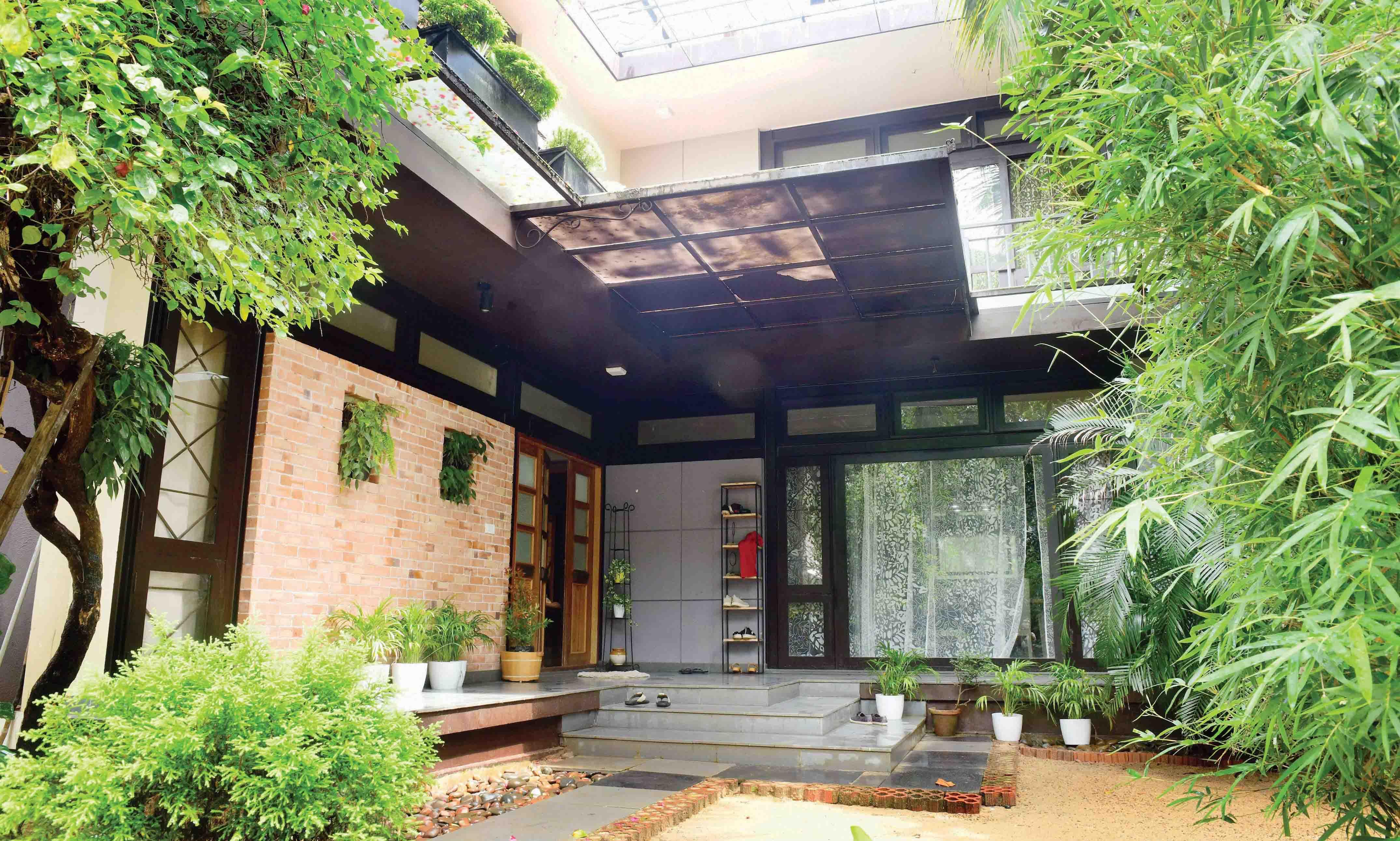 ഹോം സിനിമയിലെ വീട് കൊതിപ്പിച്ചിരുന്നോ?; വിശേഷങ്ങൾ ഇതാ ഹോം സിനിമയിലെ വീട് കൊതിപ്പിച്ചിരുന്നോ?; വിശേഷങ്ങൾ ഇതാ