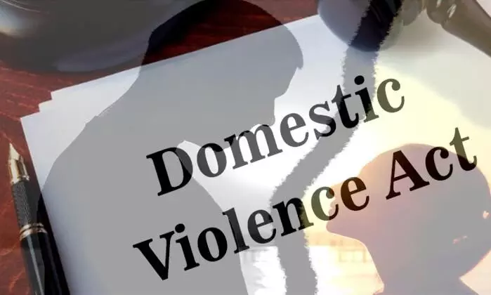 ഗാർഹിക പീഡന കേസ്: ഭർത്താവ് ഭാര്യക്ക് താമസ സൗകര്യമൊരുക്കി കൊടുക്കണം