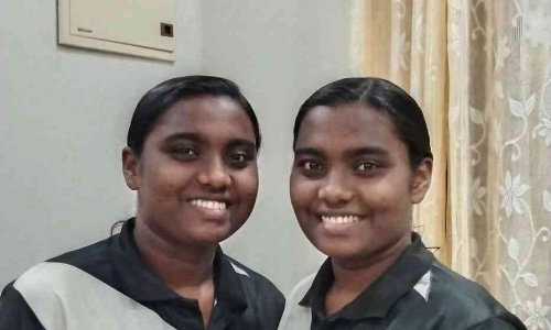 ജൂനിയർ അത്ലറ്റിക്സിൽ തിളങ്ങി ഇരട്ട സഹോദരിമാർ