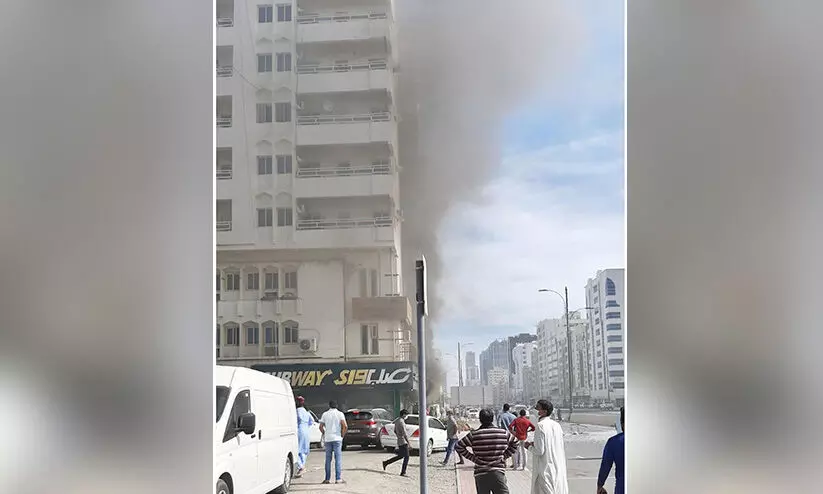 ഫുജൈറയിൽ റസ്റ്റാറൻറിന് തീപിടിച്ചു ഫുജൈറയിൽ റസ്റ്റാറൻറിന് തീപിടിച്ചു