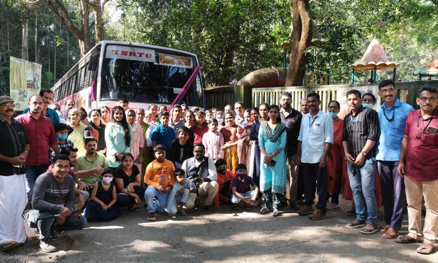 ആടിയും പാടിയും അവരെത്തി, വയനാട് കാണാൻ