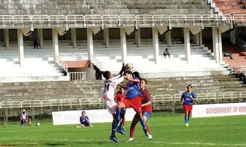 ദേ​ശീ​യ സീ​നി​യ​ർ വ​നി​ത ഫു​ട്ബാ​ൾ: ശൂന്യ ഗാലറി; തല്ലിപ്പൊളി സംഘാടനം