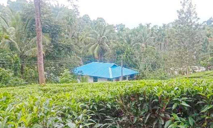 ആ കൈവശം തീറാധാരങ്ങൾ രജിസ്റ്റർ ചെയ്തുകൊടുക്കുന്നതിന് എന്താണ് തടസ്സം? ആ കൈവശം തീറാധാരങ്ങൾ രജിസ്റ്റർ ചെയ്തുകൊടുക്കുന്നതിന് എന്താണ് തടസ്സം?