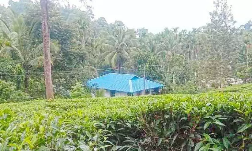 ആ കൈവശം തീറാധാരങ്ങൾ രജിസ്​റ്റർ ചെയ്തുകൊടുക്കുന്നതിന്​ എന്താണ്​ തടസ്സം?