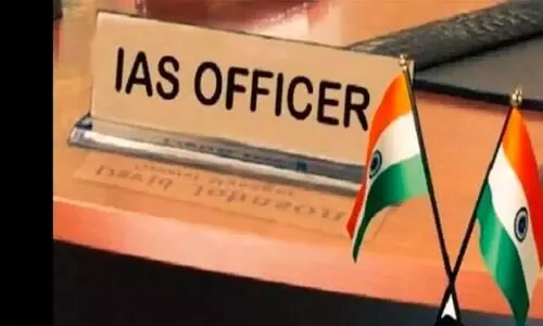 ചുമതലകളിൽ നട്ടംതിരിഞ്ഞ്​ ​െഎ.എ.എസുകാർ