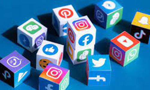 സമൂഹ മാധ്യമ ഉപയോക്താക്കളിൽ 0.8 ശതമാനം വർധന സമൂഹ മാധ്യമ ഉപയോക്താക്കളിൽ 0.8 ശതമാനം വർധന