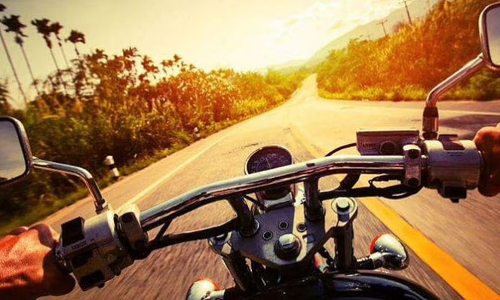 നമ്പറില്ലാത്ത സ്കൂട്ടറിൽ നഗരത്തിൽ റേസിങ്: വിദ്യാർഥികൾ പിടിയിൽ