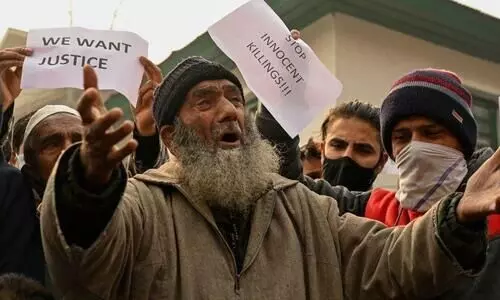 ആ മൃതദേഹങ്ങളെങ്കിലും തരൂ... ഞങ്ങൾ അവരെ ഖബറടക്ക​ട്ടെ...