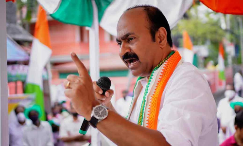 സത്യപ്രതിജ്ഞാ ലംഘനം നടത്തിയ മന്ത്രി ആർ.ബിന്ദു രാജിവെക്കണം