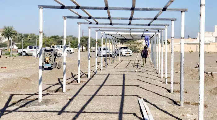 തെ​രു​വു​ക​ച്ച​വ​ട​ക്കാ​ർ​ക്കാ​യി ഷെ​ൽ​ട്ട​റു​ക​ൾ ഒ​രു​ക്കി