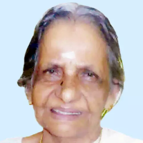 ഈ​ശ്വ​രി​യ​മ്മ