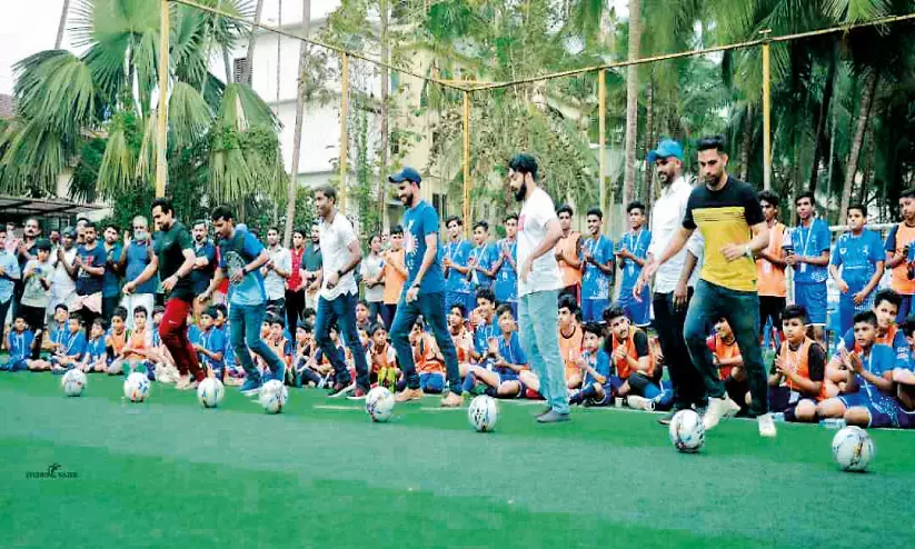 New Generation Touch in Football Kalikavu started a football academy
