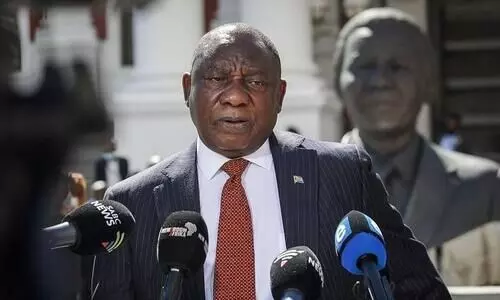 സൗത്ത് ആഫ്രിക്കൻ പ്രസിഡന്‍റ്​ സിറിൽ റമാഫോസക്ക്​ കോവിവിഡ്