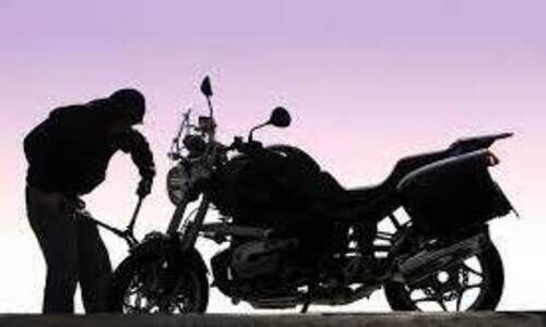 ഹോംഗാർഡിന്‍റെ ബൈക്ക് മോഷ്ടിച്ചു