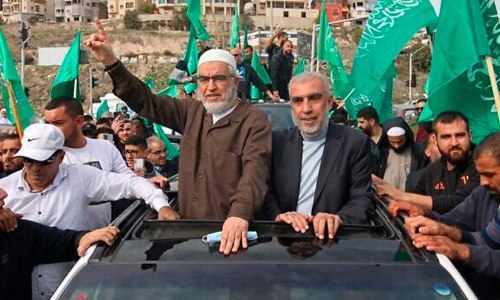 പ്രമുഖ ​ഫ​ല​സ്​​തീ​ൻ പ​ണ്ഡി​തൻ​ റാ​ഇ​ദ്​ സ​ലാ​ഹി​നെ ഇ​സ്രാ​യേ​ൽ മോ​ചി​പ്പി​ച്ചു