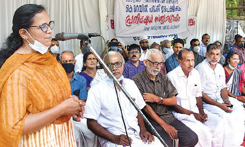 സിൽവർ ലൈൻ കേരളത്തി​‍െൻറ അവസാന വികസന പദ്ധതിയാവും –സി.ആർ. നീലകണ്ഠൻ