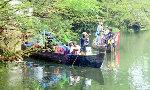 മാമ്പുഴ സംരക്ഷണത്തിന്​ ജലയാത്ര