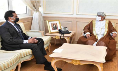 ഇ​ന്ത്യ​ൻ അം​ബാ​സ​ഡ​ർ ആ​രോ​ഗ്യ മ​ന്ത്രി​യു​മാ​യി കൂ​ടി​ക്കാ​ഴ്​​ച ന​ട​ത്തി