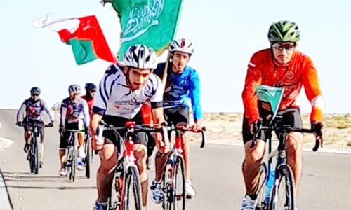 സൗ​ദി-​ഒ​മാ​ൻ ഹൈ​വേ: ​ സൈ​ക്കി​ൾ റാ​ലി സം​ഘ​ടി​പ്പി​ച്ചു