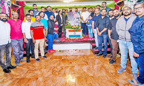 ധീ​ര ജ​വാ​ന്മാ​ർ​ക്ക് റി​യാ​ദ് ടാ​ക്കി​സി​െൻറ ശ്ര​ദ്ധാ​ഞ്ജ​ലി